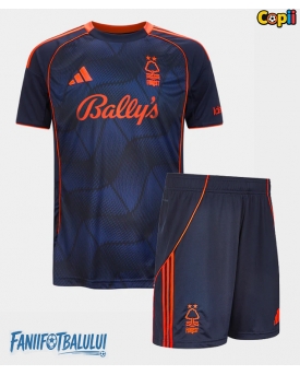 Nottingham Forest Echipament de Fotbal Replică 2025-26 Copii Treilea (+ Șorturi)